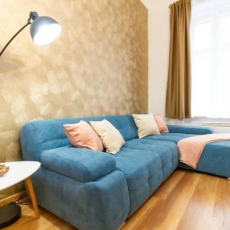 Luxe Haven On Lonyay By Newave Apartments บูดาเปสต์ ภายนอก รูปภาพ