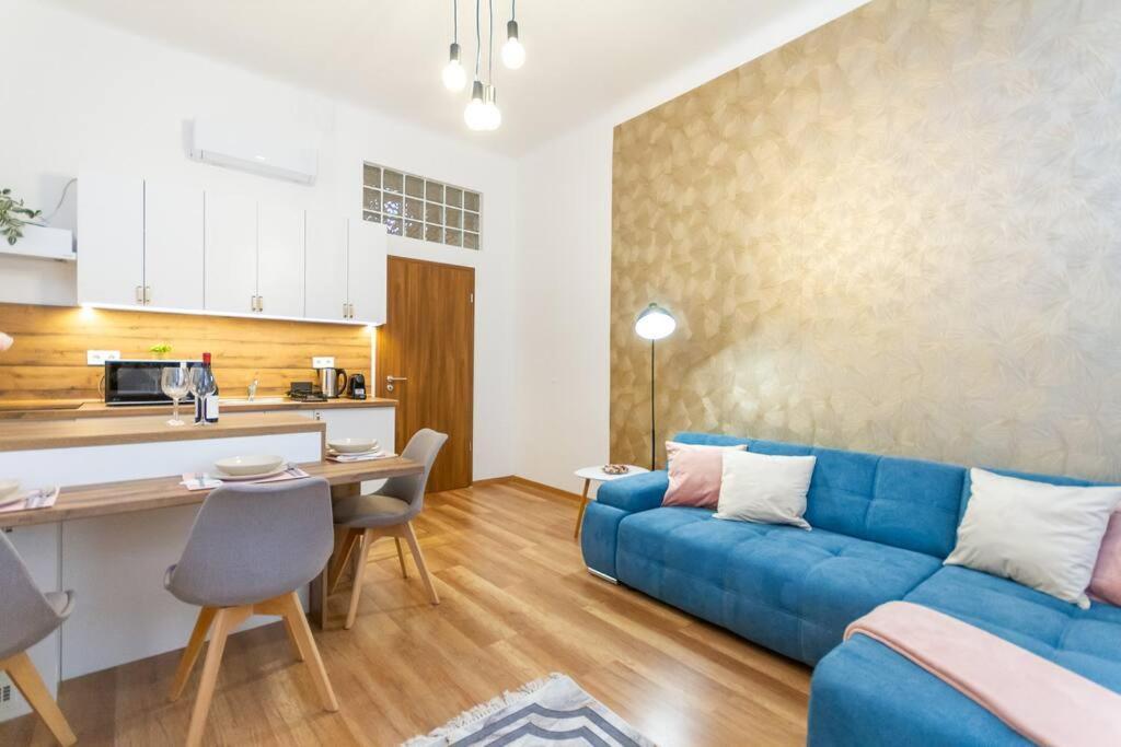 Luxe Haven On Lonyay By Newave Apartments บูดาเปสต์ ภายนอก รูปภาพ